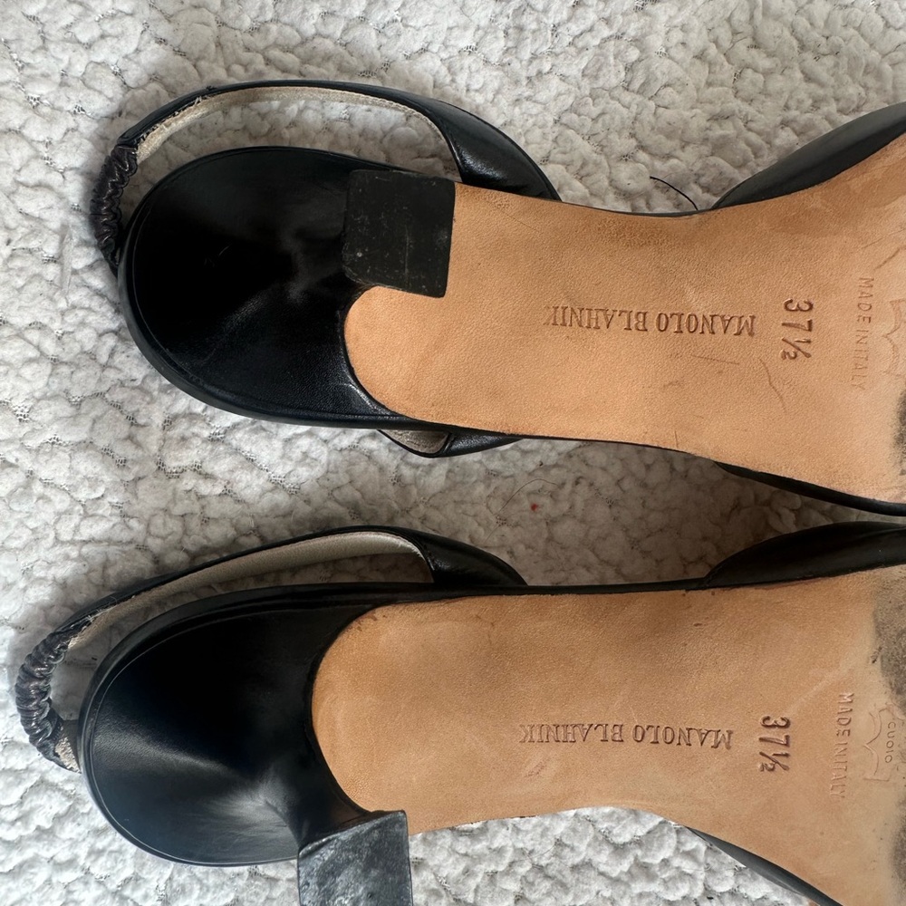 Manolo Blahnik Black Leather Heels - Picture 5 of 11